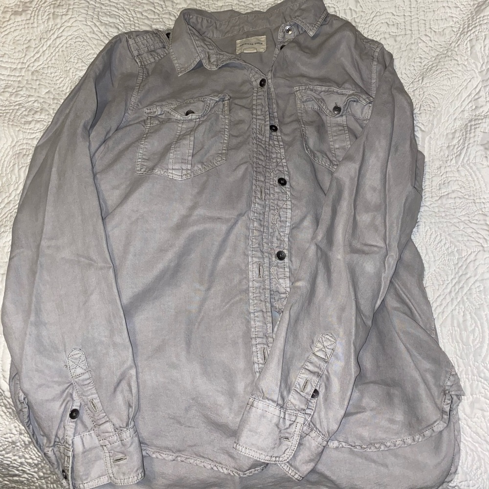 American eagle outfitter tan/beige button down shirt